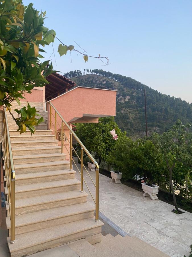 בראט Marl'S Home מראה חיצוני תמונה